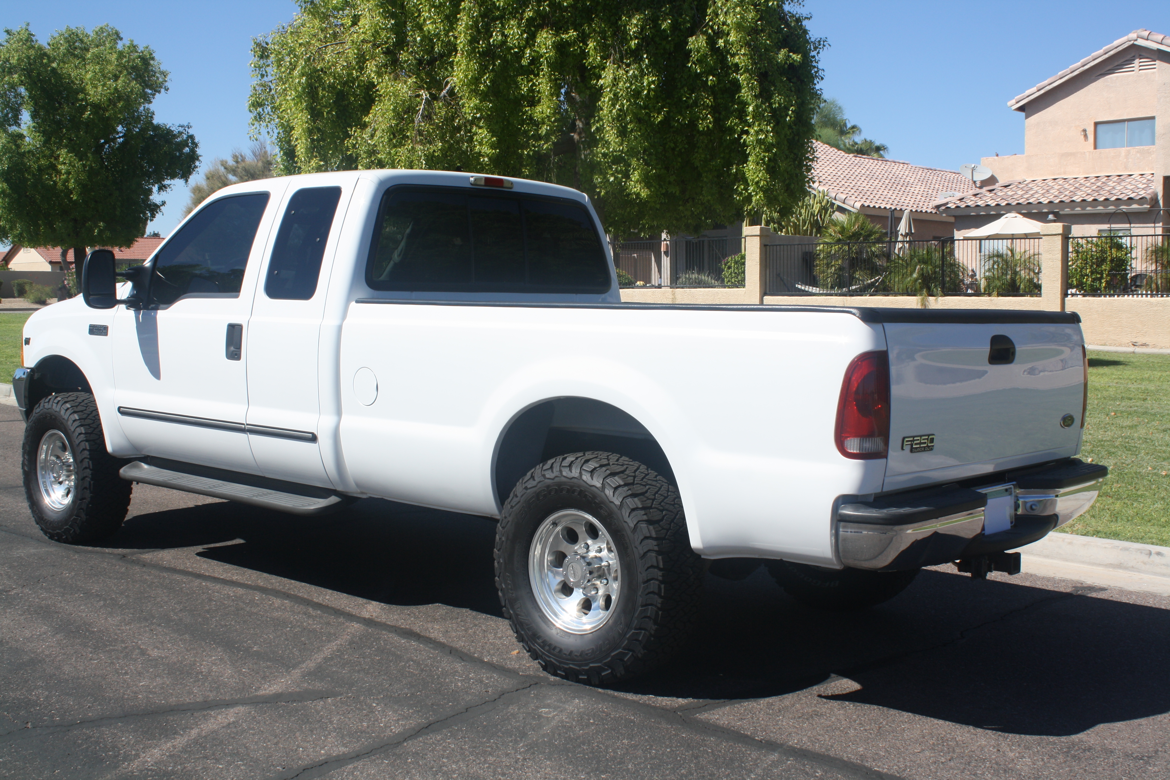 Used 2000 Ford F250 4x4 SuperCab Super Duty image 5