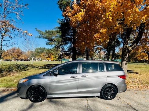 Used 2013 MAZDA MAZDA5 Grand Touring image 22