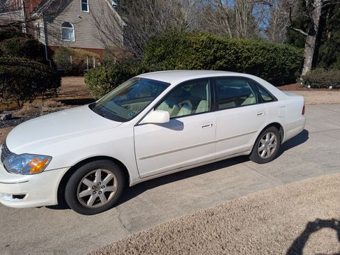 Used 2004 Toyota Avalon XL image 9