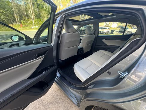 Used 2026 Toyota Camry XLE image 9