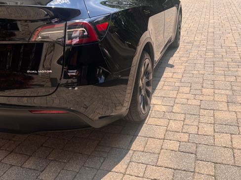 Used 2023 Tesla Model Y Long Range AWD/4WD image 5