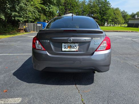 Used 2019 Nissan Versa SV w/ SV Special Edition Package FWD image 6