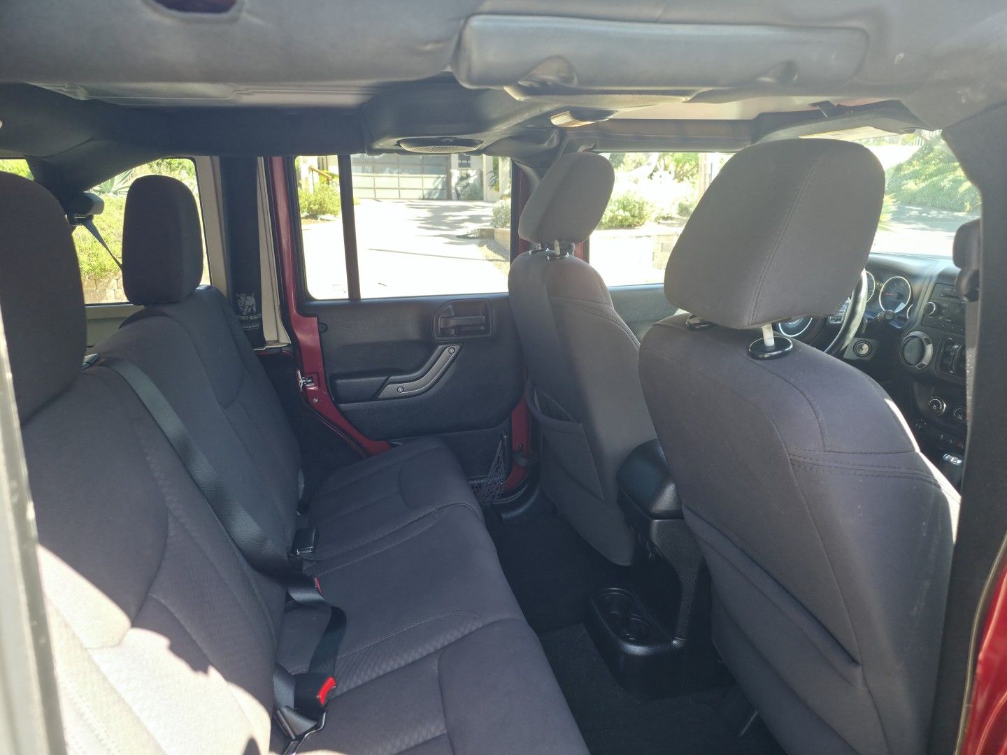 Used 2013 Jeep Wrangler Unlimited Sport AWD/4WD image 11