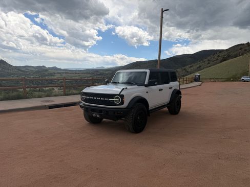 Used 2023 Ford Bronco Wildtrak AWD/4WD image 6