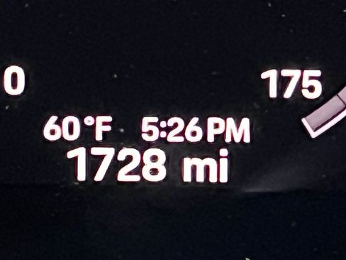 Used 2024 Porsche Cayenne Sport Utility 4D image 11