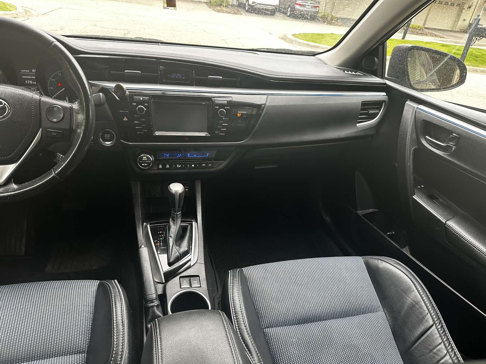 Used 2014 Toyota Corolla S w/ Driver Convenience Package FWD image 8