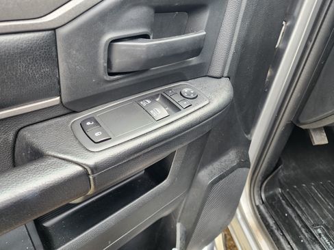 Used 2020 RAM 3500 Tradesman w/ Chrome Appearance Group image 18