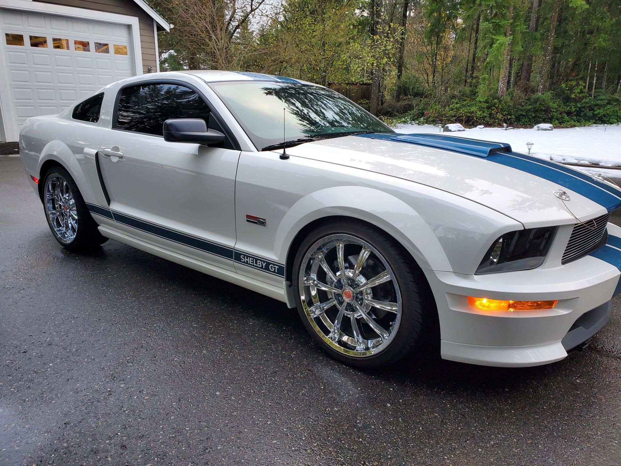 Used 2007 Ford Mustang GT Premium RWD image 18