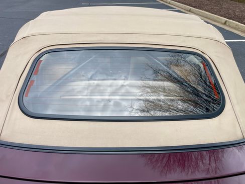 Used 2000 MAZDA MX-5 Miata image 8