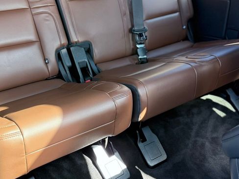 Used 2024 Lincoln Navigator Reserve w/ Monochromatic Package image 6