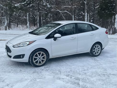Used 2019 Ford Fiesta SE w/ Equipment Group 201A image 1