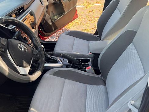 Used 2018 Toyota Corolla LE image 13