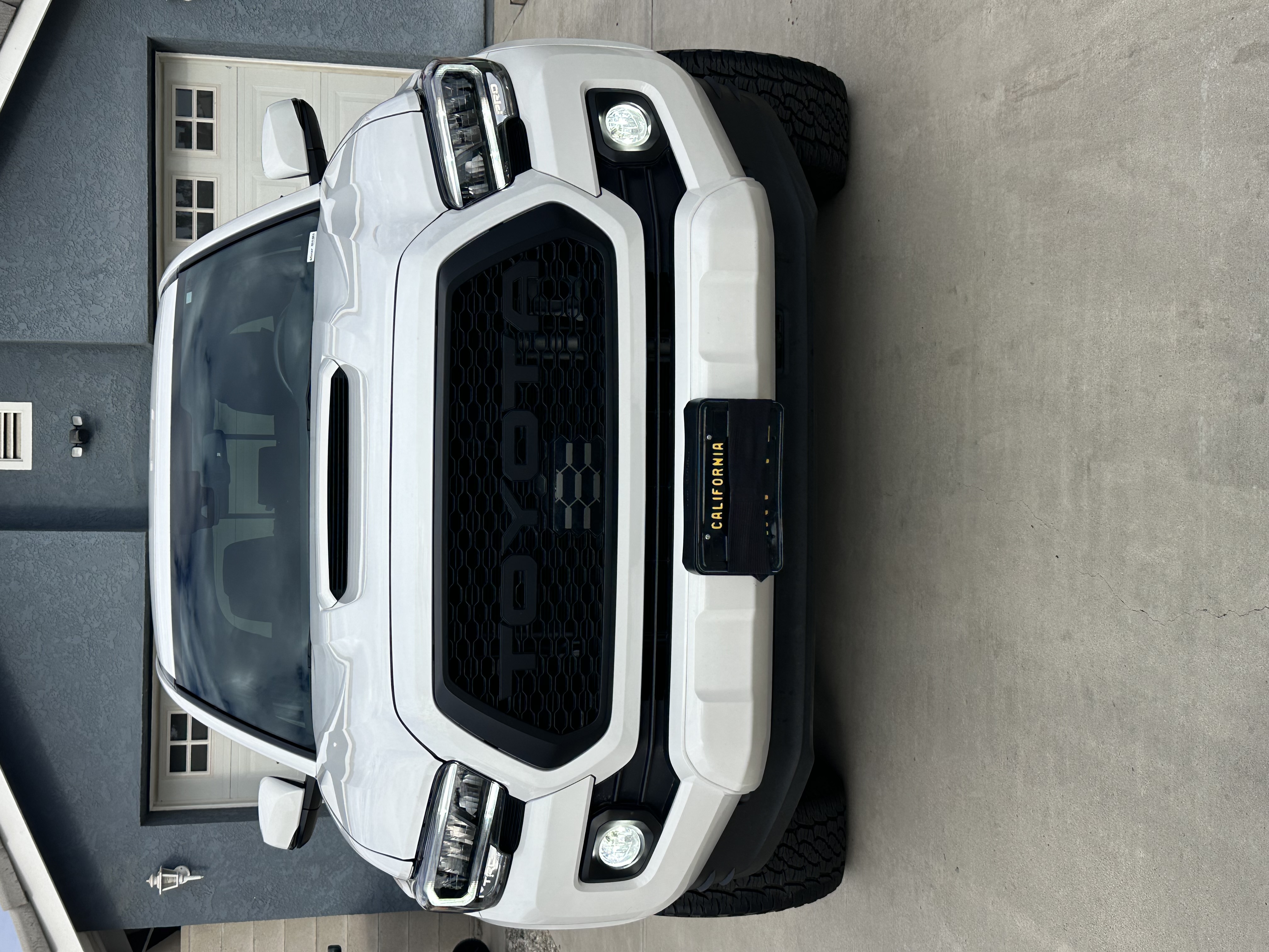 Used 2021 Toyota Tacoma TRD Sport w/ Technology Package RWD image 1