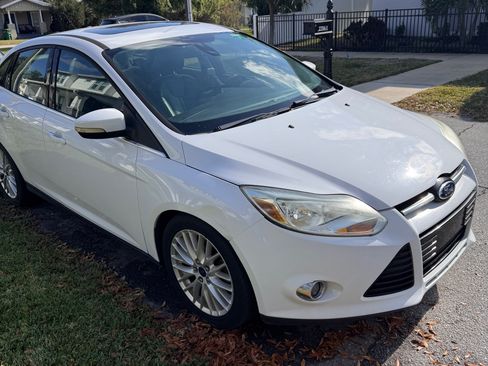 Used 2012 Ford Focus SEL image 12
