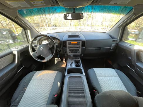 Used 2010 Nissan Titan PRO-4X w/ Pro-4x Premium Utility Pkg image 8