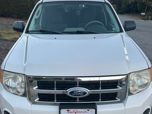 Used 2010 Ford Escape XLS FWD image 5