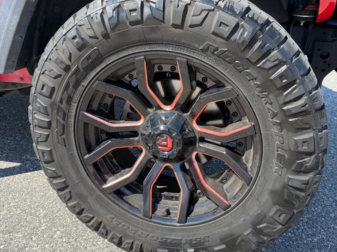 Used 2020 Jeep Gladiator Sport w/ Quick Order Package 24S image 19