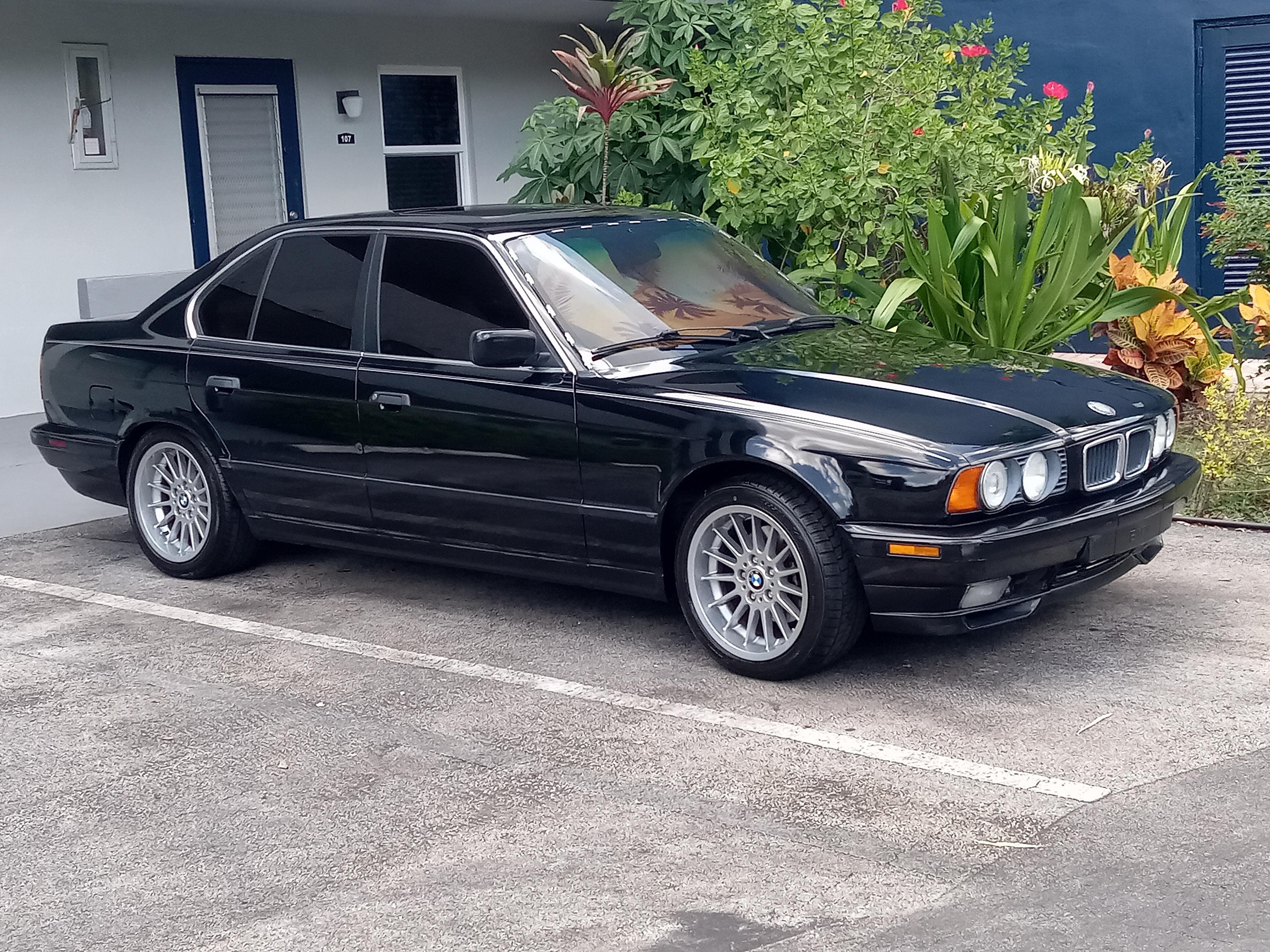 Used 1994 BMW 540i Sedan RWD image 4