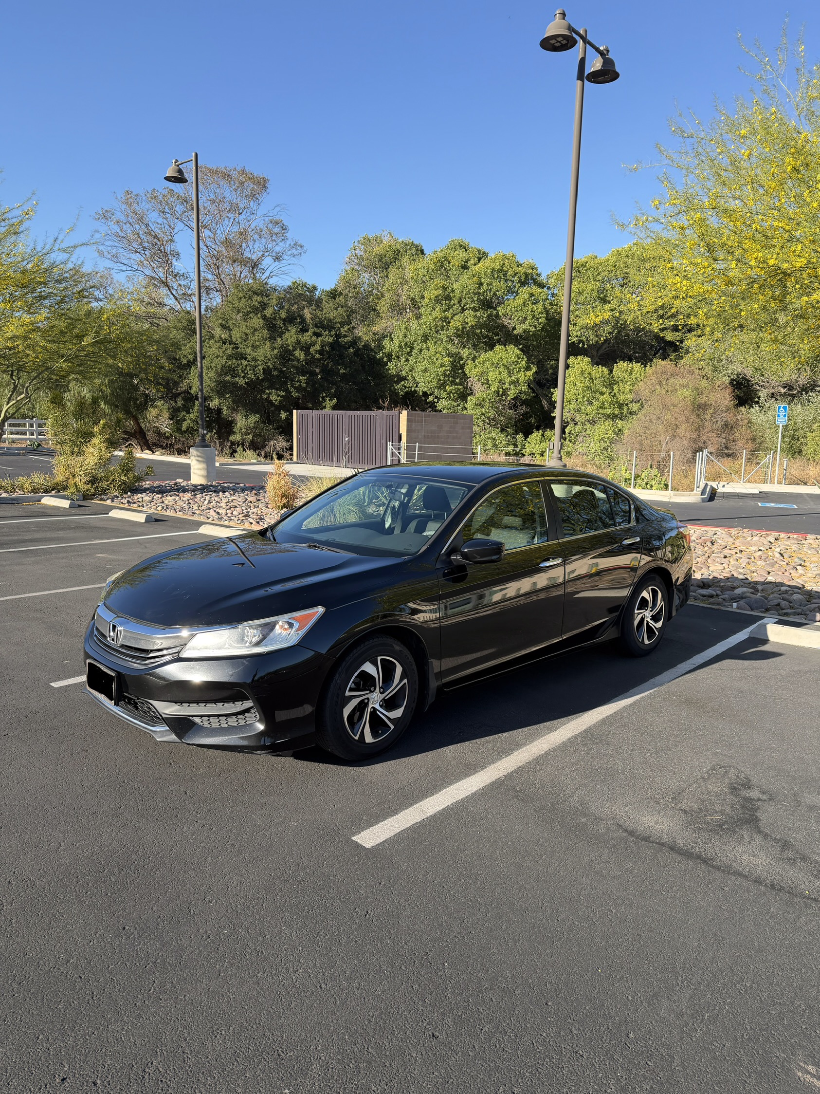 Used 2017 Honda Accord LX image 1