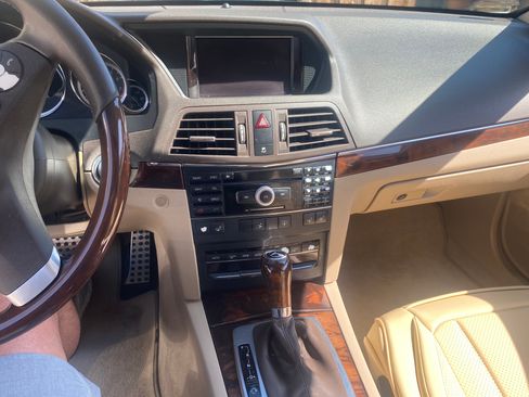 Used 2010 Mercedes-Benz E 350 Coupe image 11