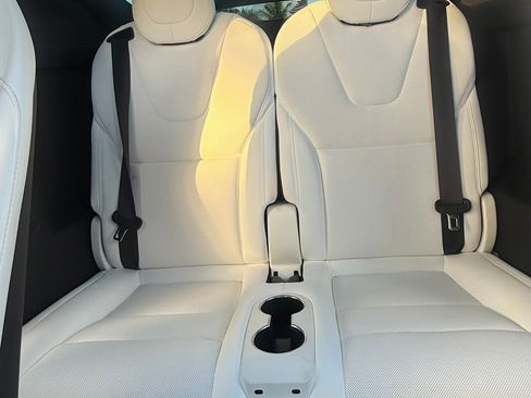 Used 2023 Tesla Model X Plaid image 19