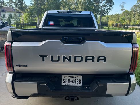 Used 2023 Toyota Tundra Platinum w/ Advanced Package AWD/4WD image 10