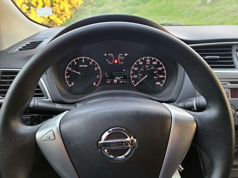 Used 2014 Nissan Sentra S image 5