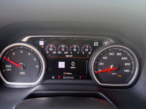 Used 2021 Chevrolet Suburban High Country w/ Premium Package image 12