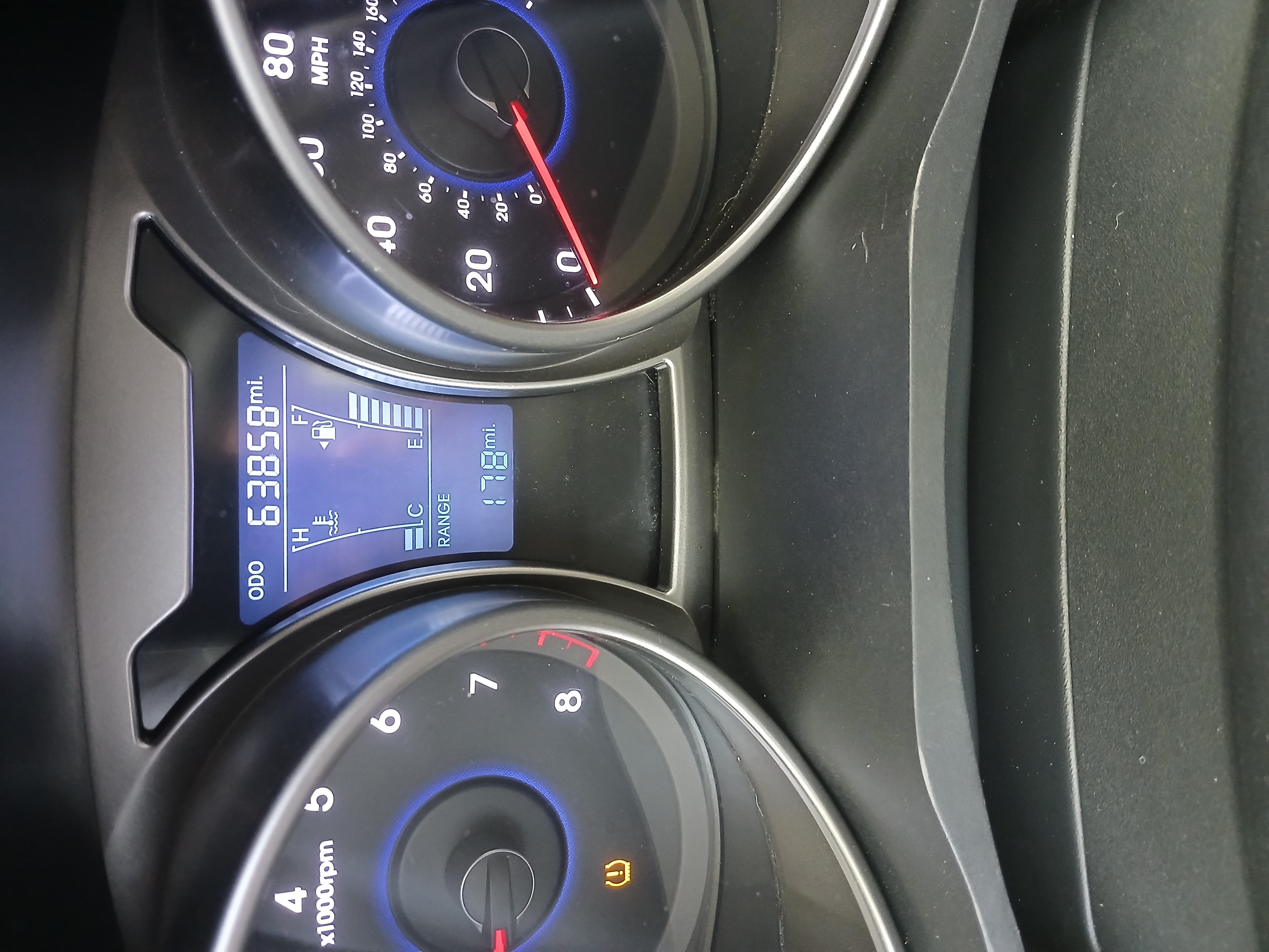 Used 2013 Hyundai Veloster FWD image 17