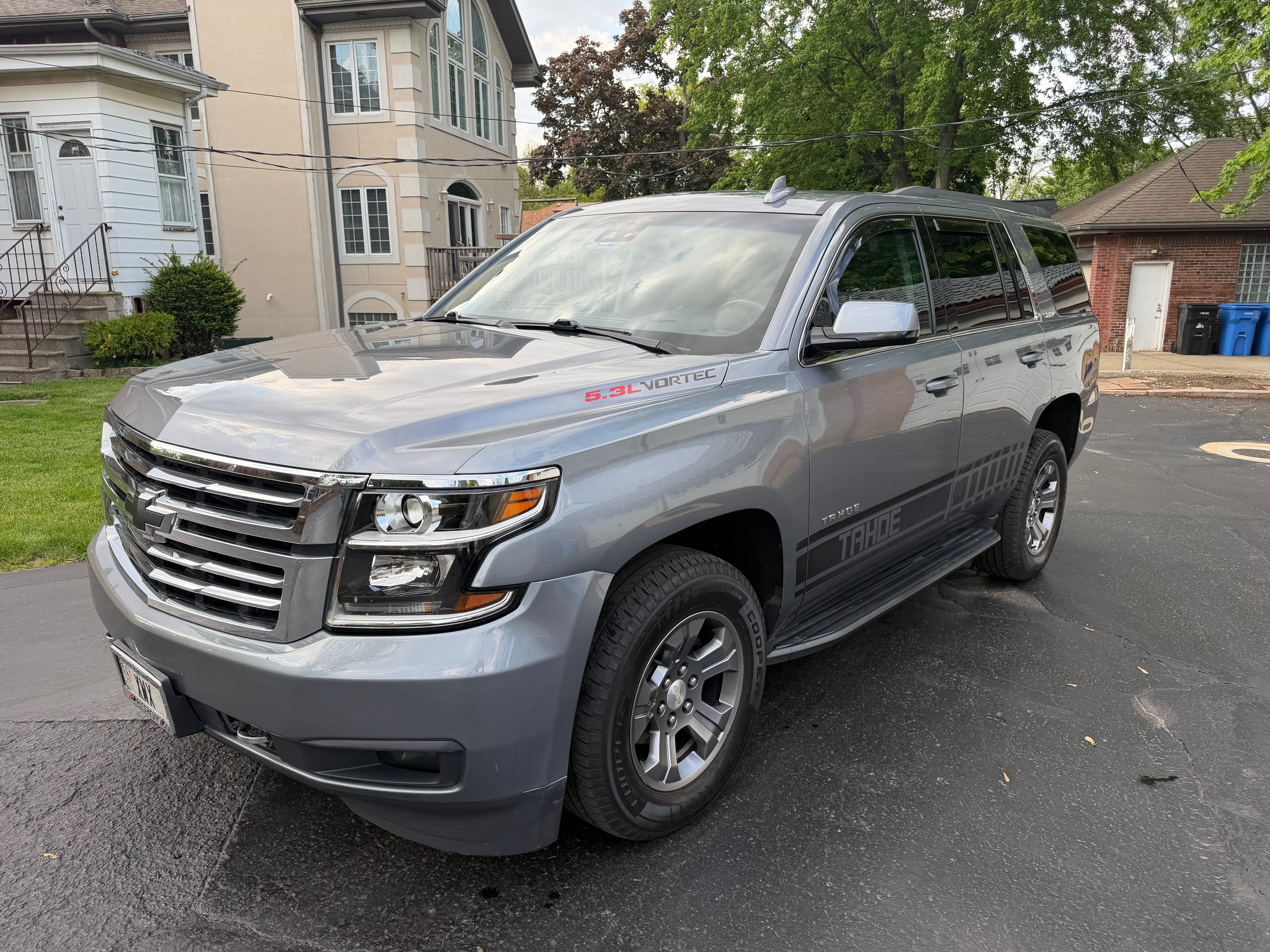 Used 2020 Chevrolet Tahoe LS w/ Enhanced Driver Alert Package AWD/4WD image 2