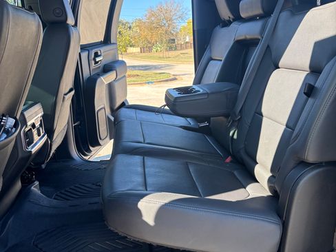 Used 2020 Chevrolet Silverado 2500 LTZ w/ LTZ Texas Edition image 18