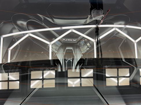 Used 2017 Acura NSX image 12