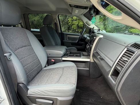Used 2015 RAM 1500 Big Horn AWD/4WD image 9