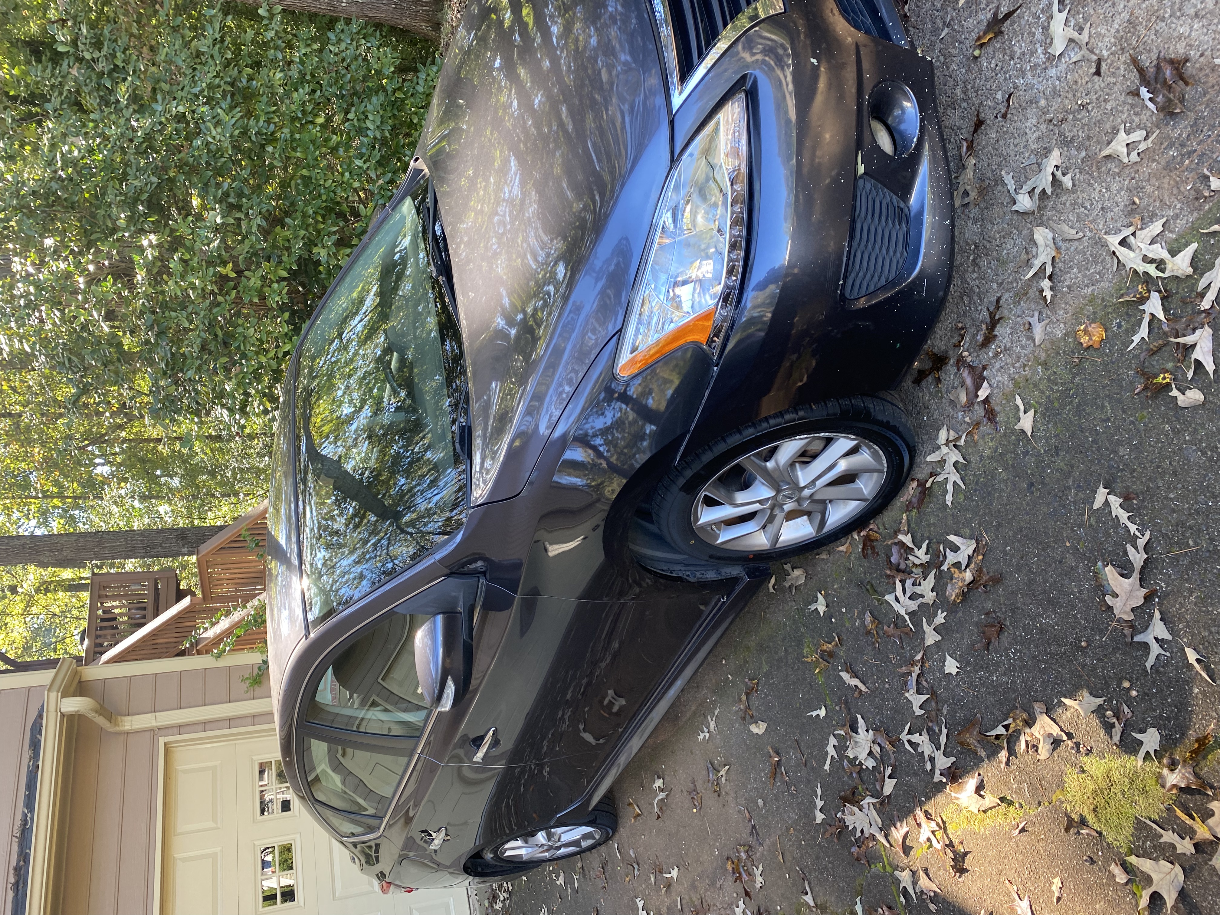 Used 2015 Nissan Sentra SR FWD image 2