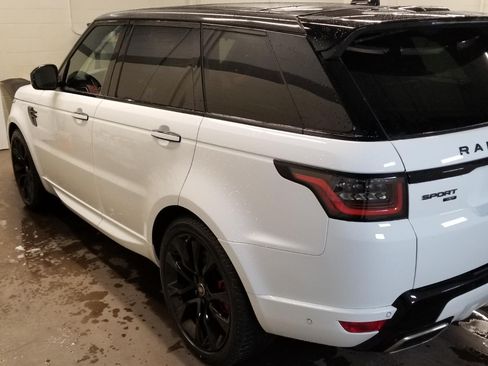 Used 2020 Land Rover Range Rover Sport HST image 2