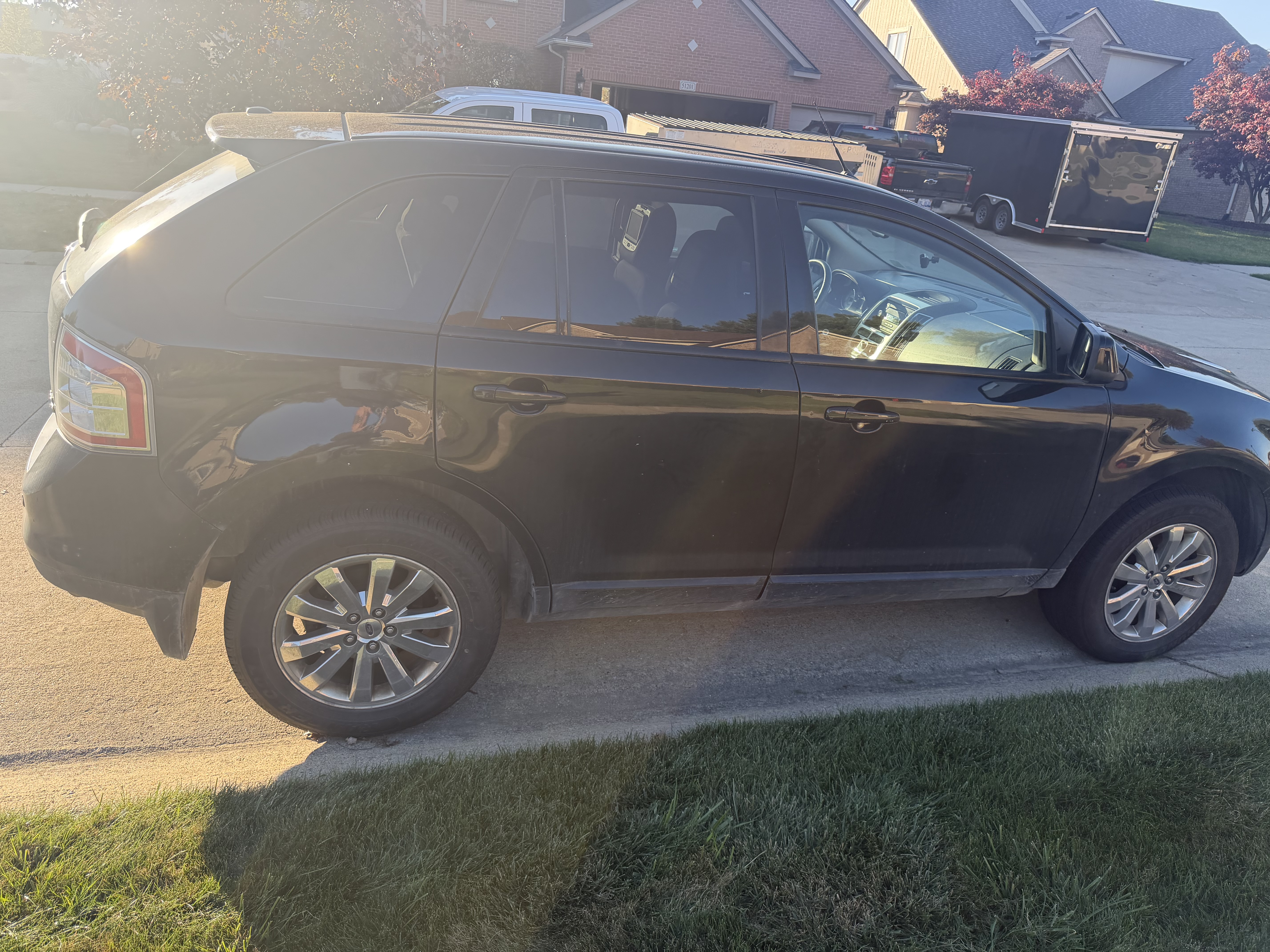 Used 2010 Ford Edge SEL AWD/4WD image 5