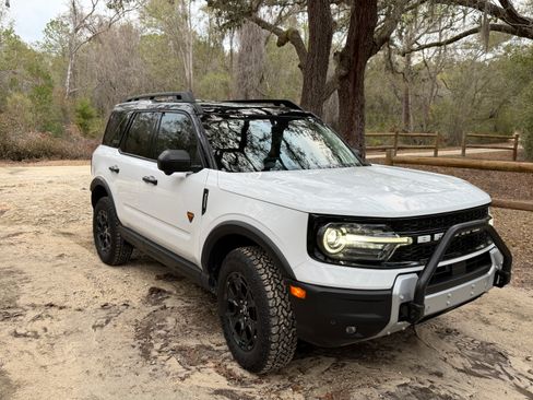 Used 2025 Ford Bronco Sport Badlands w/ Sasquatch Badlands Package image 1