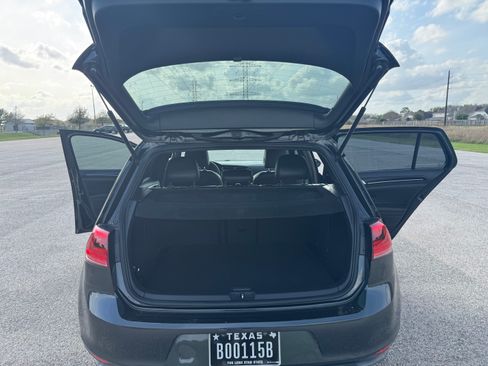 Used 2016 Volkswagen GTI SE w/ Lighting Package (SEL) FWD image 13