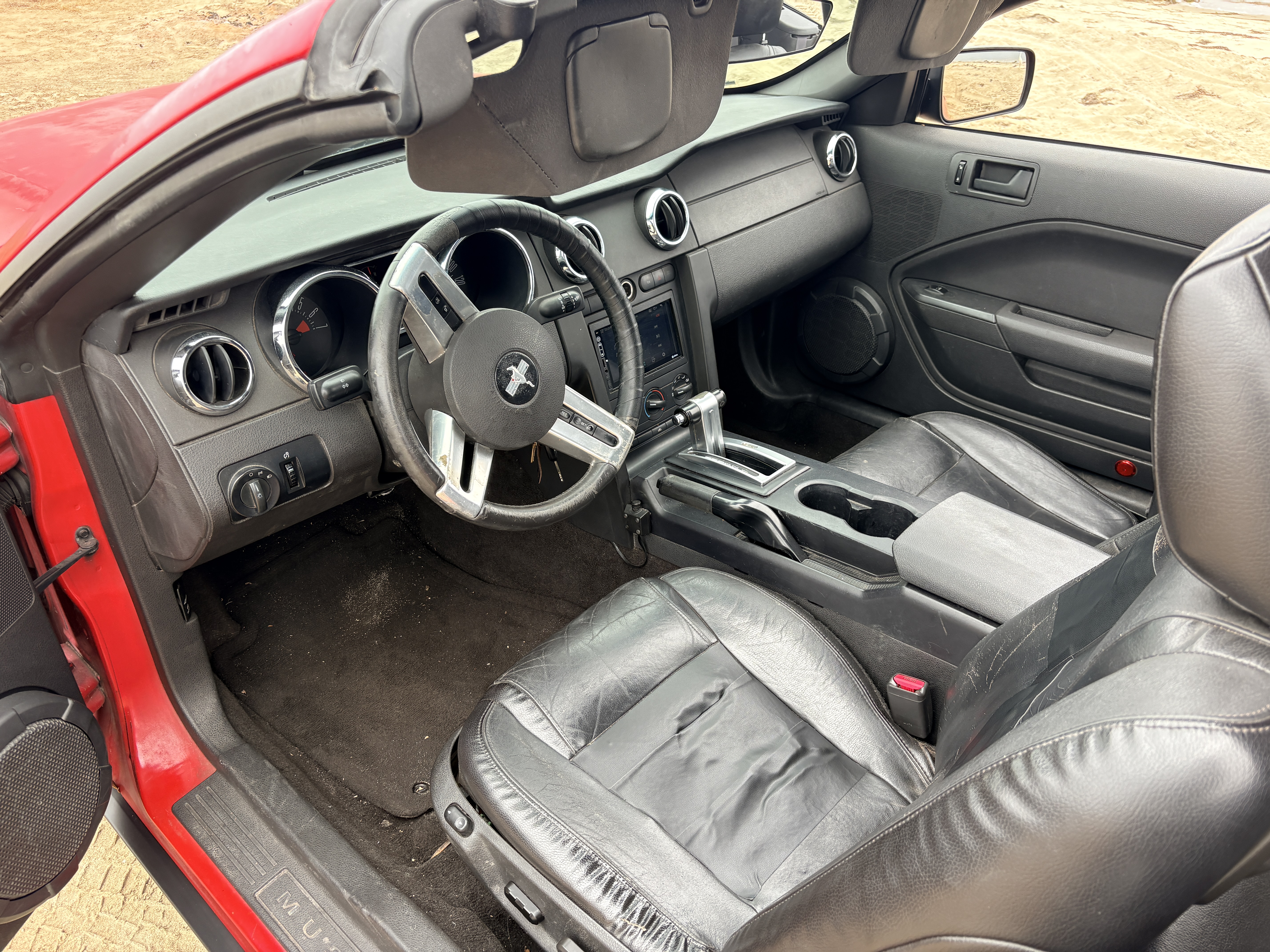 Used 2006 Ford Mustang Convertible RWD image 10
