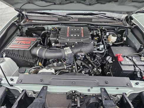 Used 2022 Toyota Tacoma TRD Sport w/ TRD Premium Sport Package image 25