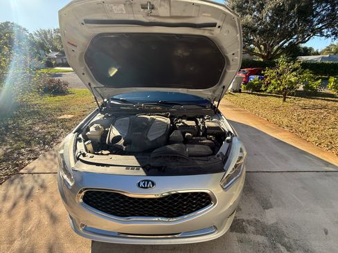 Used 2016 Kia Cadenza Premium w/ Luxury Plus Package image 21