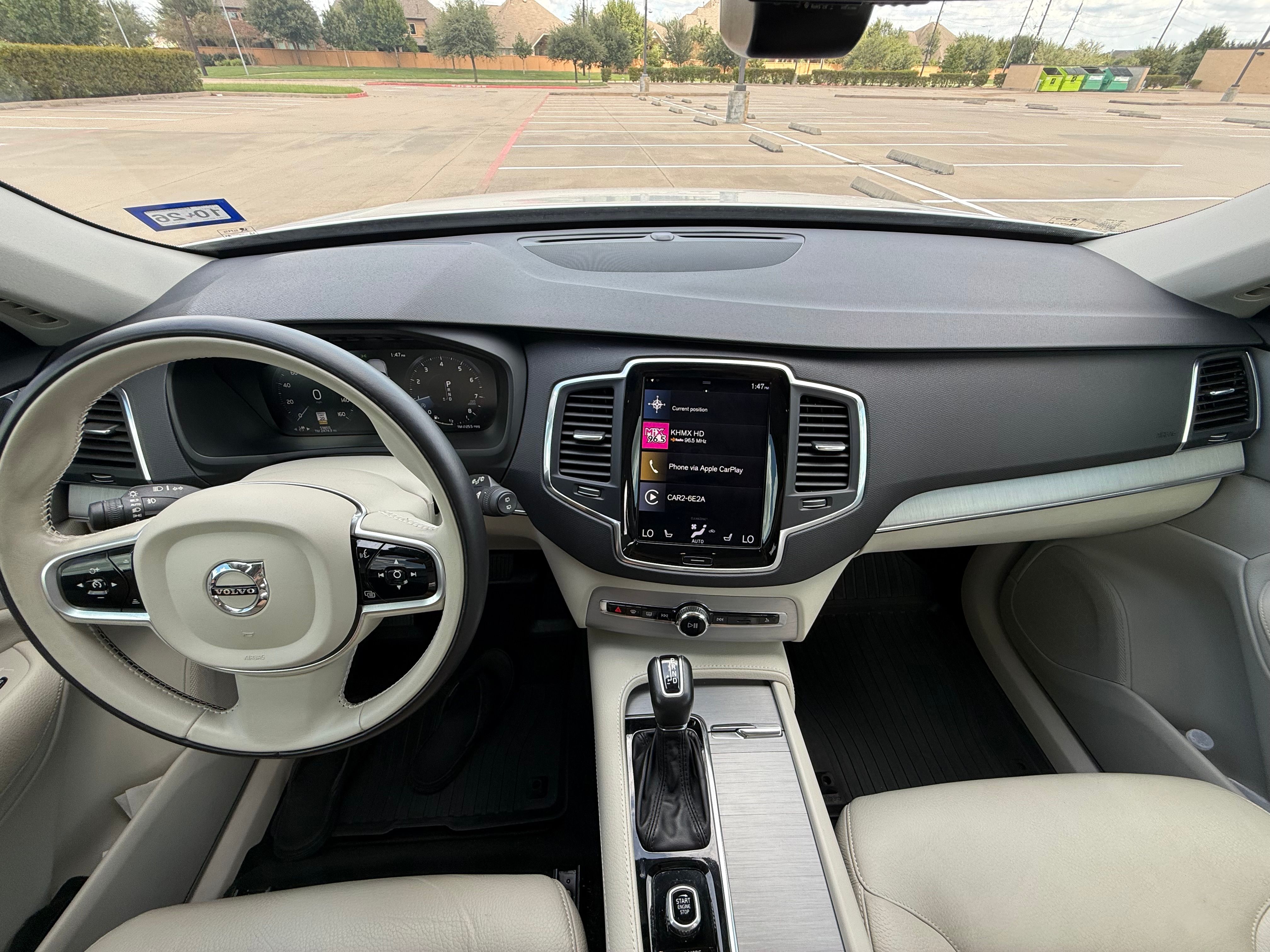 Used 2021 Volvo XC90 T5 Momentum w/ Protection Package Premier FWD image 15