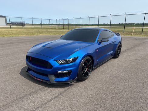 Used 2017 Ford Mustang Shelby GT350 w/ Electronics Package image 2