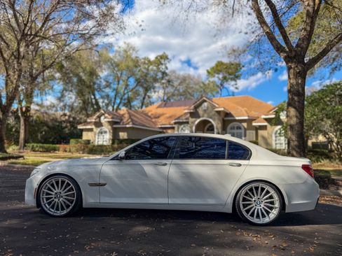 Used 2015 BMW 740Li image 8