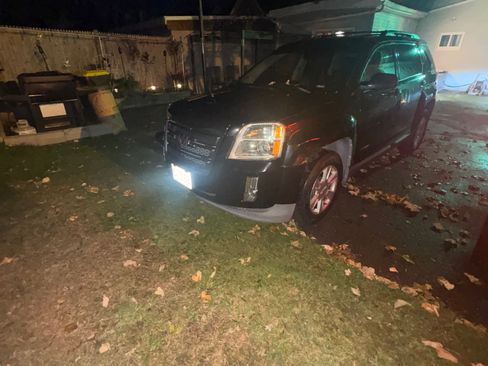 Used 2011 GMC Terrain SLE w/ Convenience Package image 8