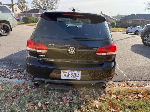 Used 2011 Volkswagen GTI 4-Door image 4