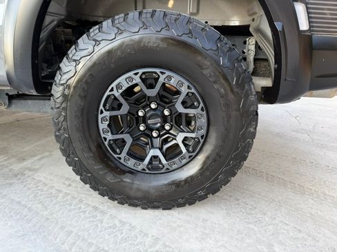 Used 2025 Ford F150 Raptor w/ Equipment Group 803A Raptor R AWD/4WD image 12