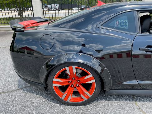 Used 2012 Chevrolet Camaro ZL1 RWD image 4
