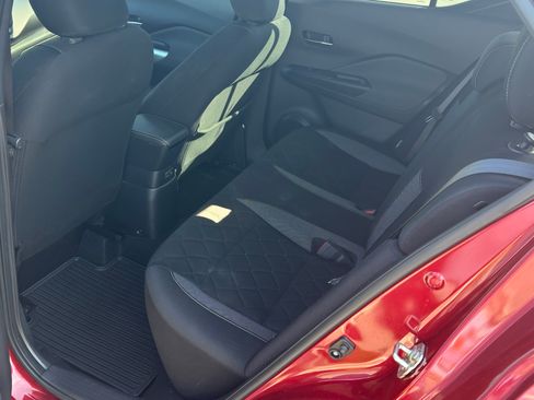 Used 2020 Nissan Kicks SV image 12