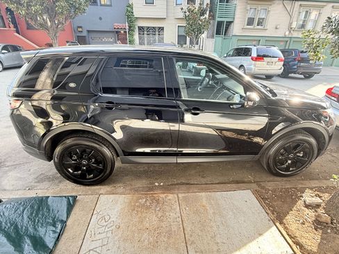 Used 2020 Land Rover Discovery Sport image 8